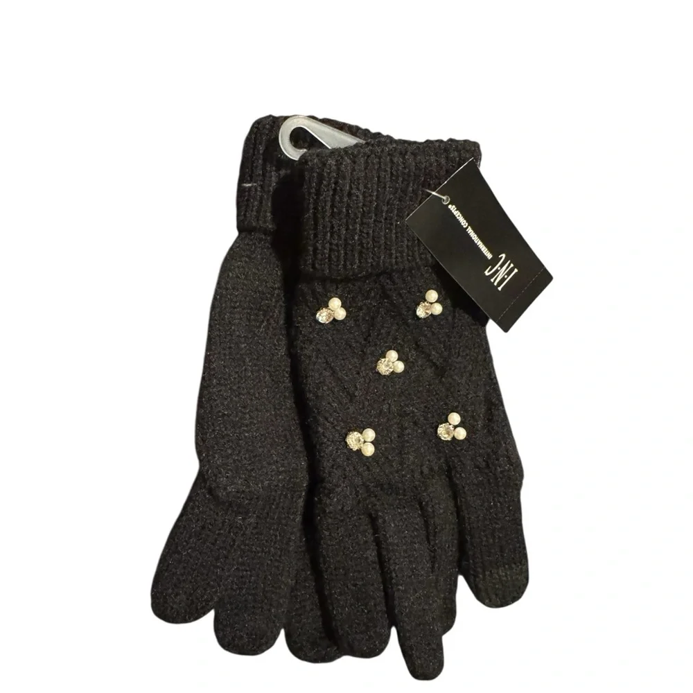 NWT INC International Concepts  Embellished Black Knit Gloves Gifts‎ Warm